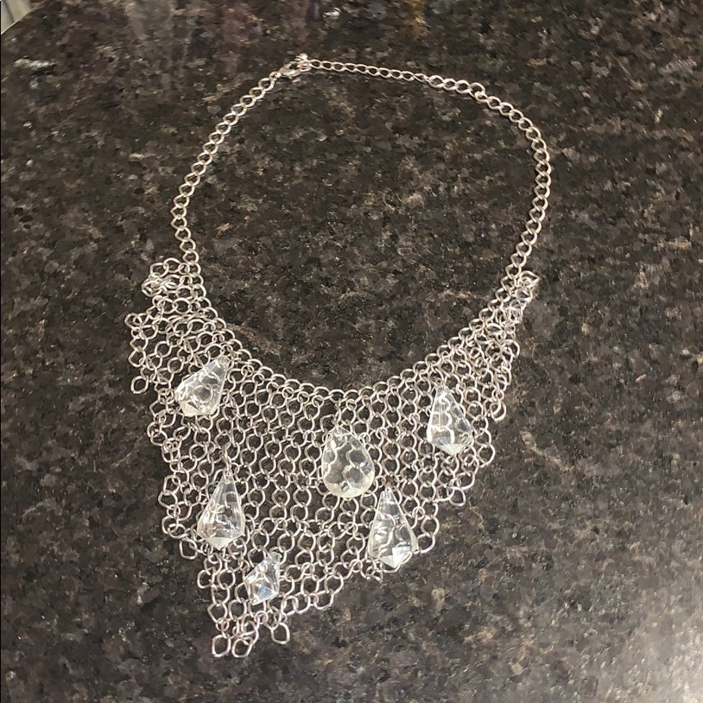 Mesh chain and gemstone necklace
